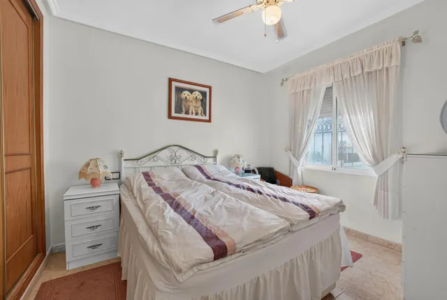 Serena V – Adosado tipo Quad con 3 dormitorios, jardín, piscina comunitaria y parking privado en Los Altos — 14