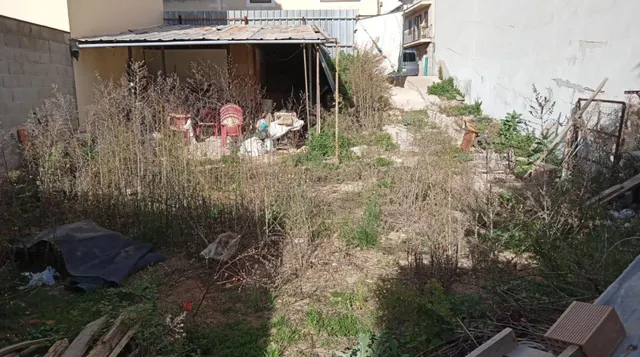SOLAR URBANO DE 285 M2 EN BINISSALEM