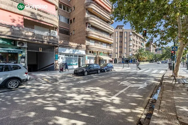 Garaje doble en venta en Urbanización Parque del Genil – Granada Capital — 11