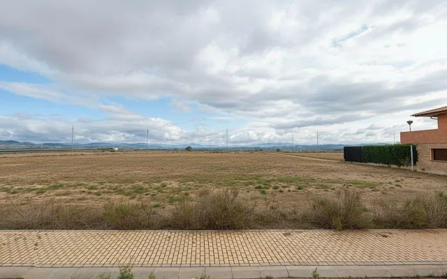 VENTA PARCELA URBANA EN LARRAGA - foto 2