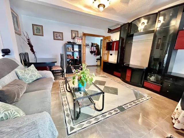 ¡¡Piso Reformado de 4 habitaciones y 2 Baños en Carolinas, Alicante!! — 9