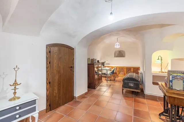 Casa reformada en el Camino del Sacromonte — 18