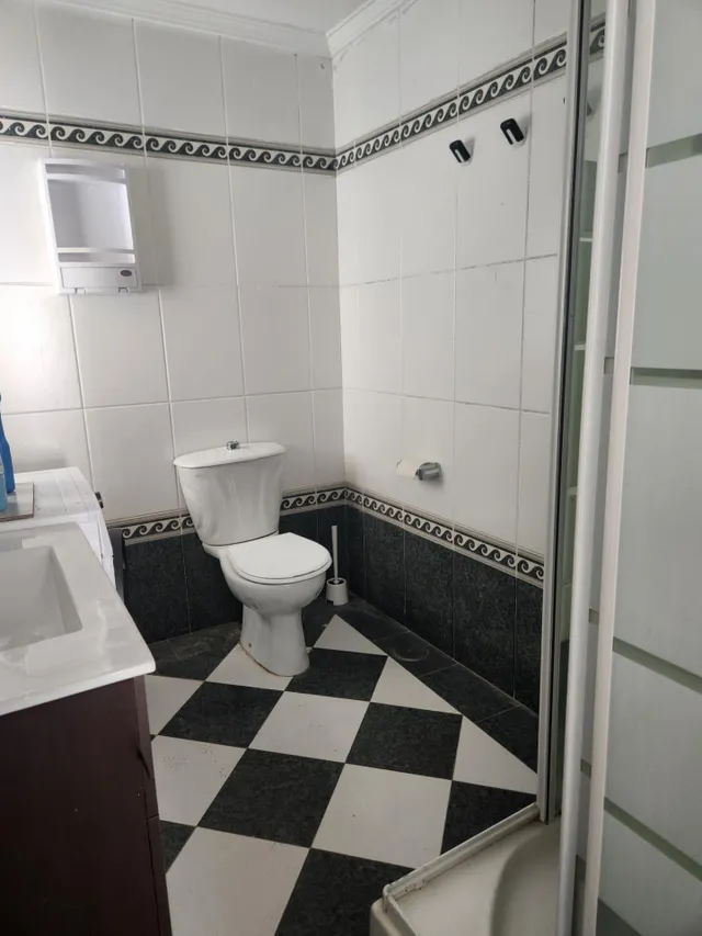 CASA SOLA EN UN LUGAR EMBLEMÁTICO — 40