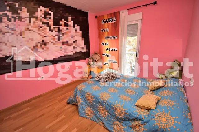 ADOSADO SEMINUEVO CON PISCINA, 2 TERRAZAS Y AMPLIO GARAJE — 23