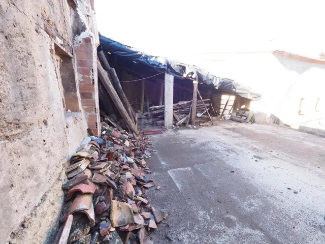 SE VENDE CASA INDEPENDIENTE EN SANT QUINTI DE MEDIONA - foto 2