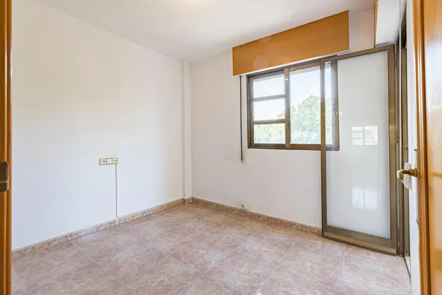 Dúplex con garaje privado y piscina comunitaria en Los Rectores. — 22