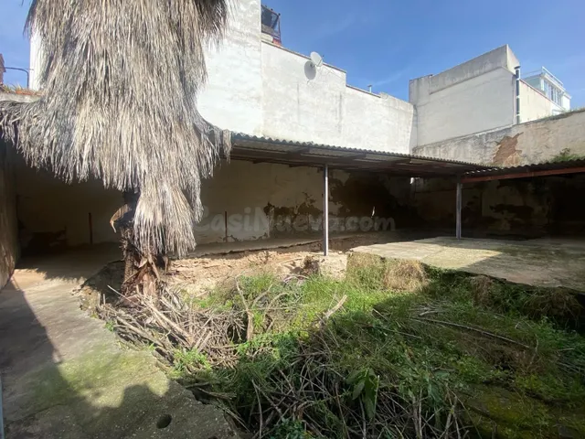 Solar junto a la iglesia de San Lorenzo!!! - foto 2