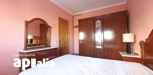 PISO DE 4 habitaciones CON ASCENSOR Y BALCON EN LA CREU DE B - foto 5