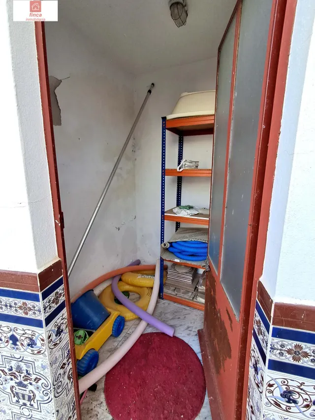 Se vende vivienda doble en Montijo, zona centro, plaza santa clara, a tres calles, con garaje y piscina — 21