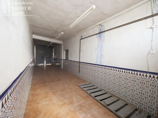 Se vende casa de 2 plantas con 363 metros cuadrados de suelo - foto 5