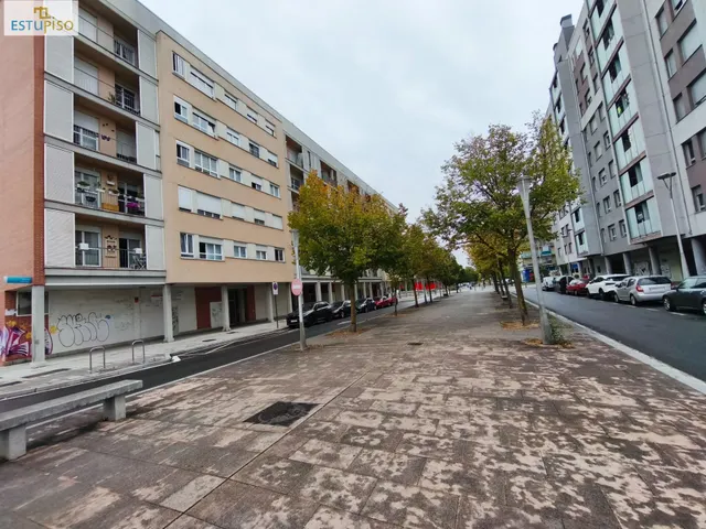 ¡TU OPORTUNIDAD EN SALBURUA! 85m2-3 habitaciones, SUR, garaje y trastero incl. - Urbanización zonas verdes  + Trastero 16m2 — 34