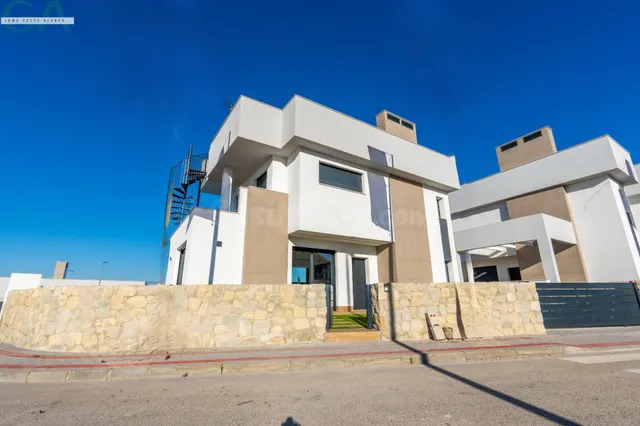 Villas de nueva construcción con piscina privada en La Finca - foto 5