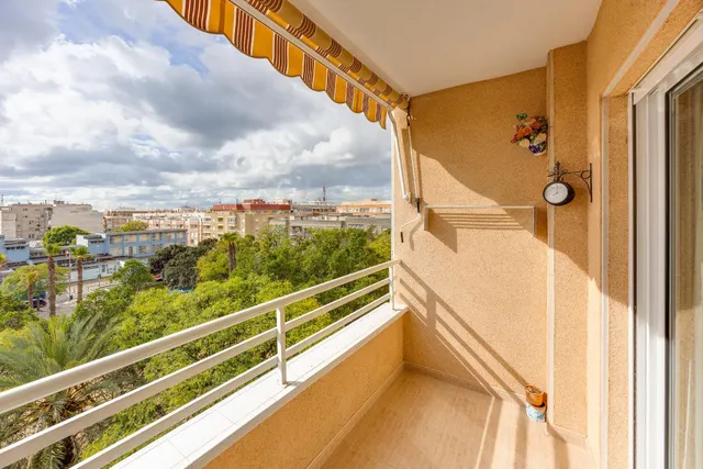 Encantador Apartamento de 2 dormitorios y 1 baño con piscina