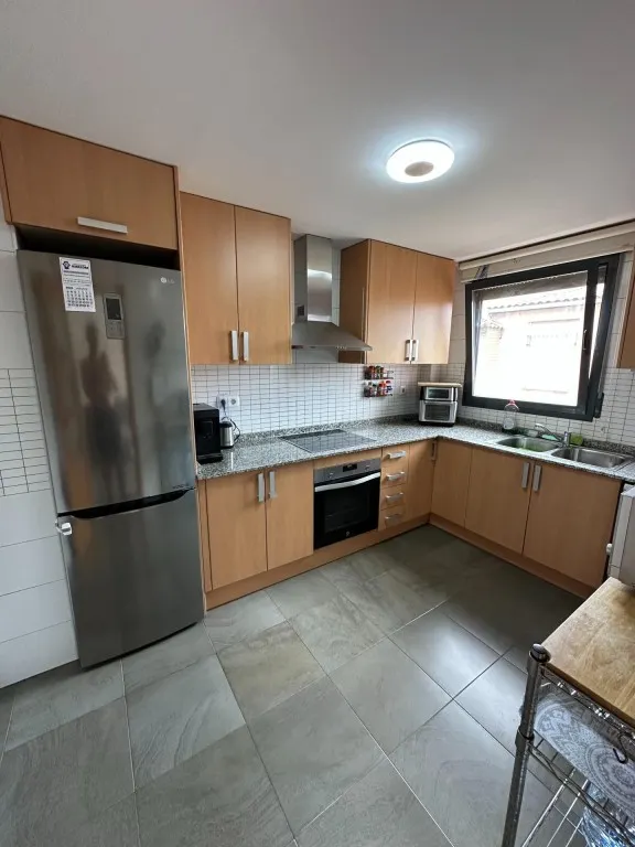 PISO EN ALMAZORA EN CALLE JUAN SEBASTIAN EL CANO — 24