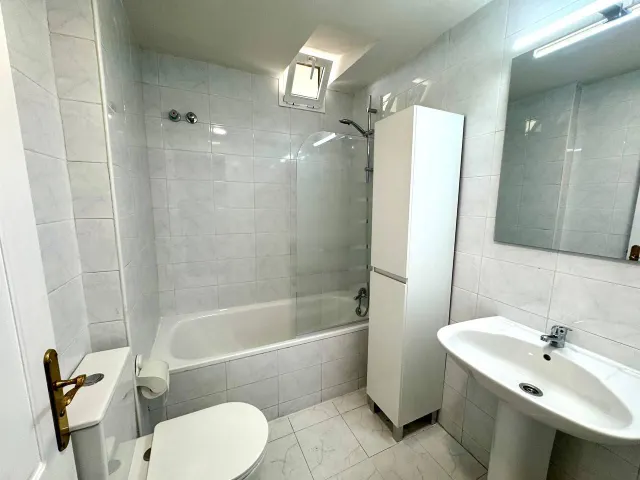 Habitación para chica en vivienda compartida en Vecindario — 7