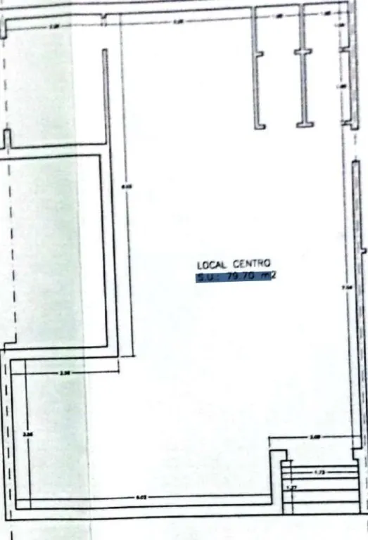 OPORTUNIDAD · LOCAL DE HOSTELERÍA LUMINOSO Y CON SALIDA DE GASES EN VIGO — 24