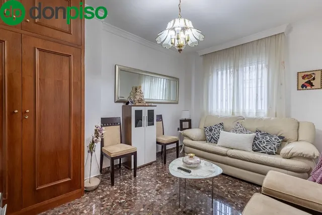 Fantástica casa en bola de oro — 11