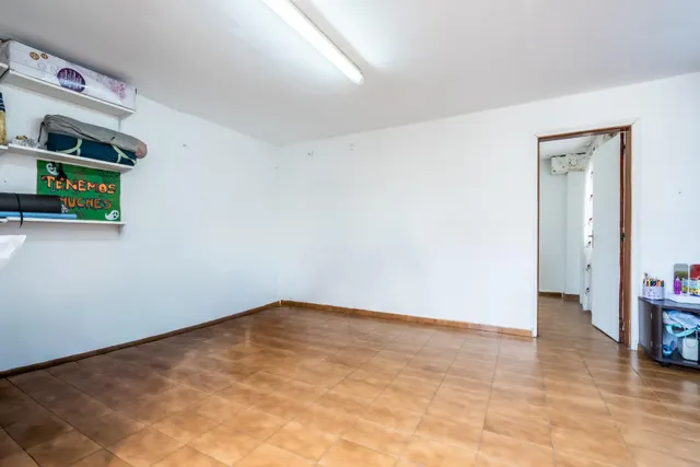 Casa de 4 plantas en zona céntrica de La Laguna · Ideal para inversores y familias numerosas · Muchas posibilidades — 28