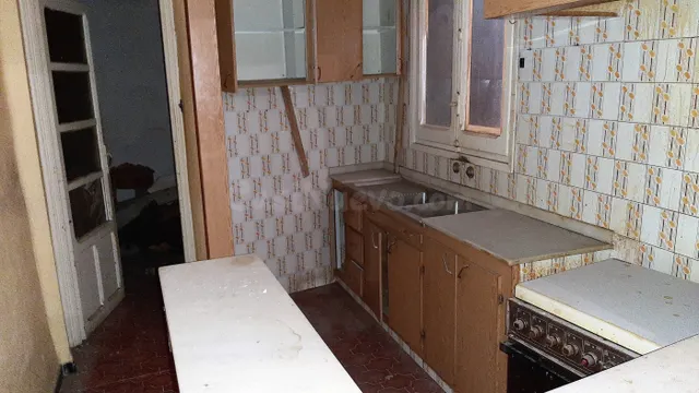 Casa céntrica para reformar - foto 3