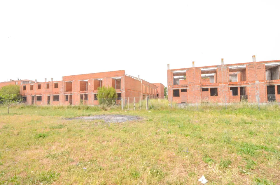 Urbis te ofrece un edificio en construcción en venta en Ciudad Rodrigo, Salamanca.
