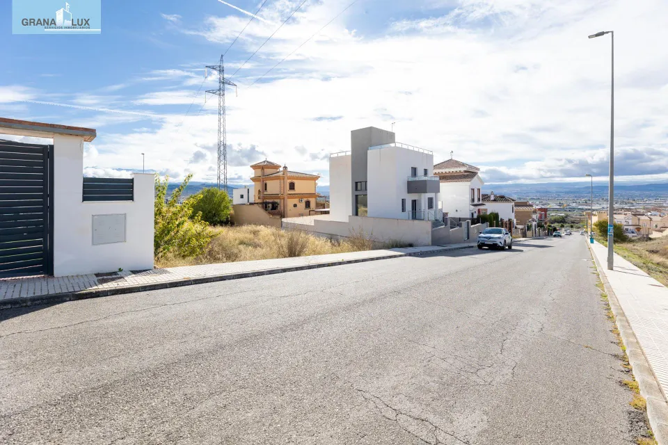TERRENO A LA VENTA EN PELIGROS
