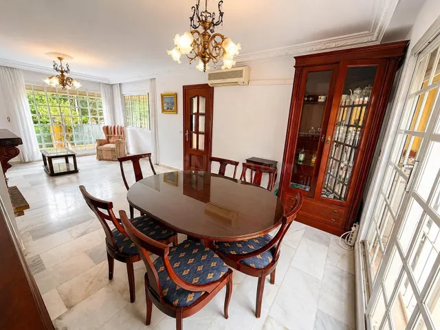 Chalet Churriana - foto 4