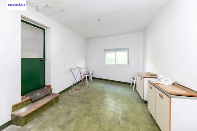 Local + vivienda en Avda. Cadiz — 7