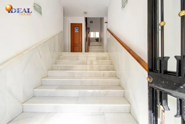 *  ¡PISO EXTERIOR EN LANJARÓN, CIUDAD BALNEARIO! — 24