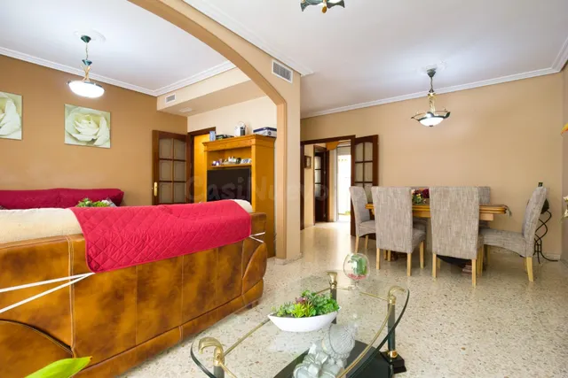 🏡 Amplio piso, buena ubicación y bienestar en Camas - foto 4