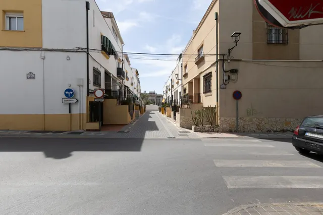 Oportunidad en venta de casa adosada de tres dormitorios en Maracena — 7