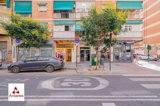 Atico muy amplio con gran terraza en Arabial — 47