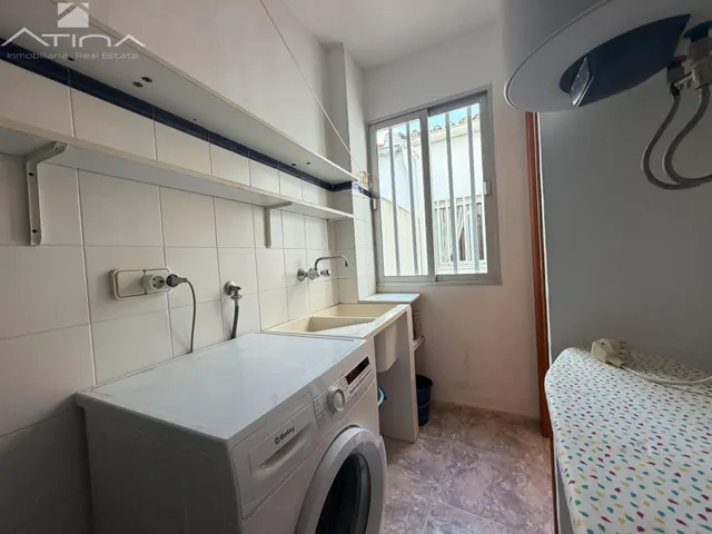 Casa de pueblo en Beniarjó con 3 dormitorios, terraza y mucho encanto. — 13