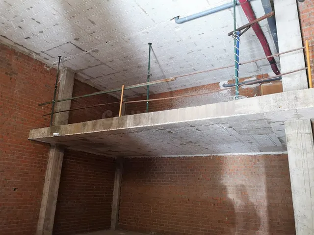Local comercial 140m² en alquiler - San Roque - foto 5