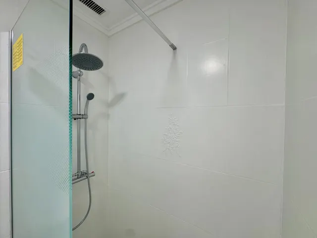 moderno apartamento en el corazón de torrevieja — 18