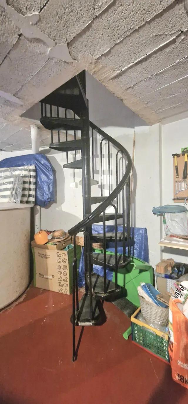 CASA PAREADA EN LA SIERREZUELA — 44
