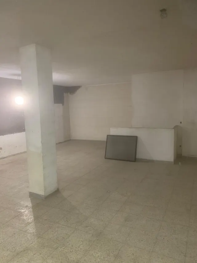 Urbis te ofrece un local comercial en venta en zona San Bernardo, Salamanca. — 3