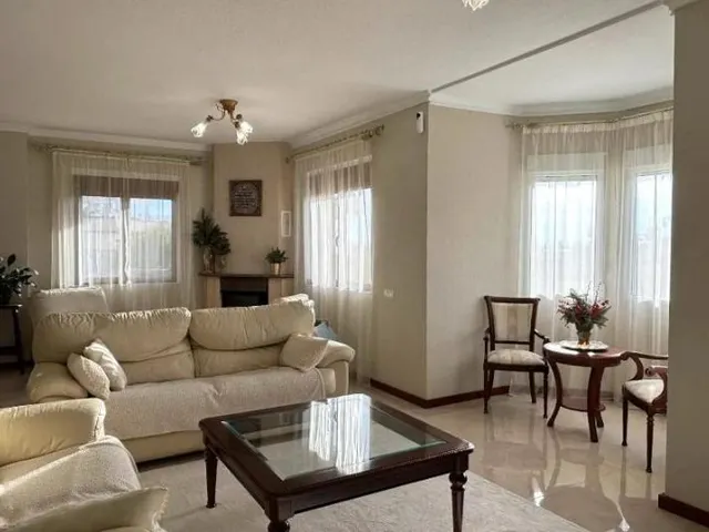 Villa de Lujo independiente, 5 dormitorios, 4 baños, piscina, jardines, gran parcela, en Ciudad Quesada!!! — 9