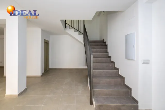 VENTA-ALQUILER DE EDIFICIO SINGULAR EN ESQUINA SAN MATIAS-NAVAS — 13