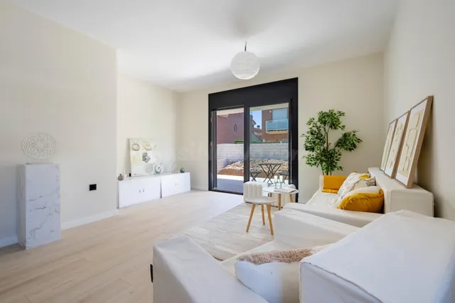Obra nueva exclusiva en Vilafortuny | 4 dormitorios | Piscin - foto 4