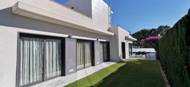 Villa independiente  con piscina en Campoamor! — 30