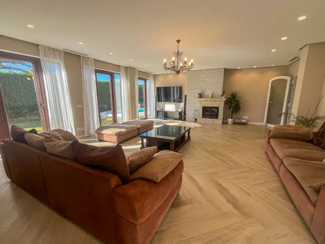Villa 4 habitaciones 225m² en venta - Sierra cortina — 16