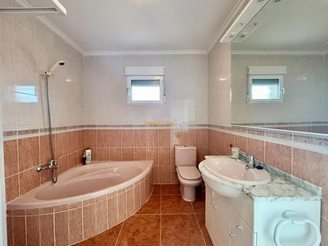 Chalet con piscina en Quesada, Rojales! — 21