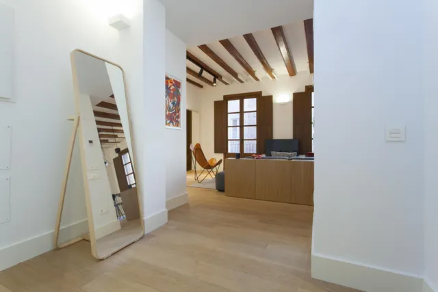 Piso en venta calle Banys Nous — 14