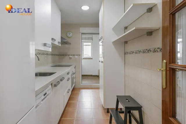 Ático en venta en La Zubia — 11