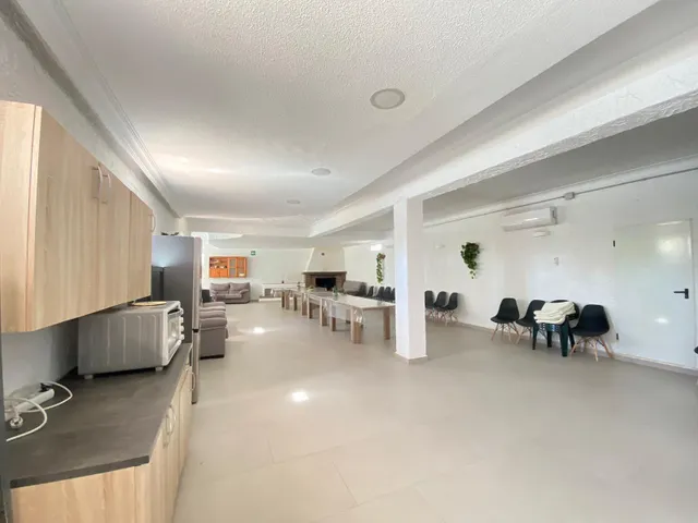 VILLA RURAL EN PURIAS — 12