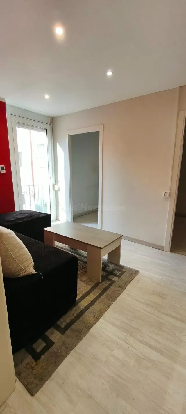 PISO ALQUILER EN CIUTAT VELLA - foto 5