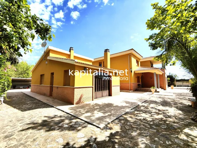 INTERESANTE CHALET A LA VENTA EN BANYERES DE MARIOLA — 26