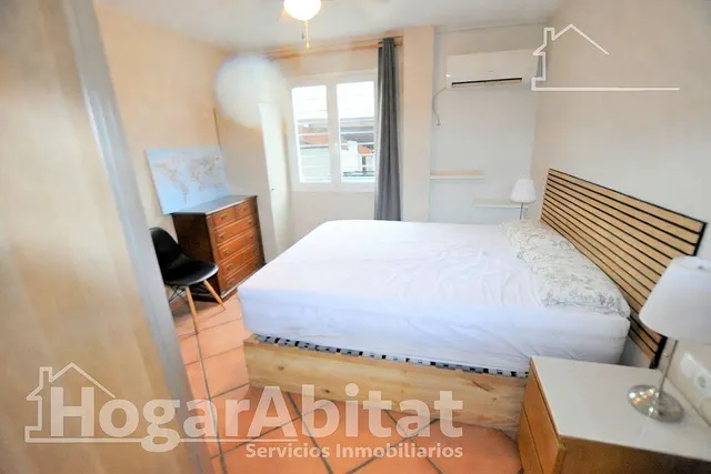 ¡Magnífico chalet! Amplio y lleno de luz, con piscina, terraza, garaje y parcela — 27