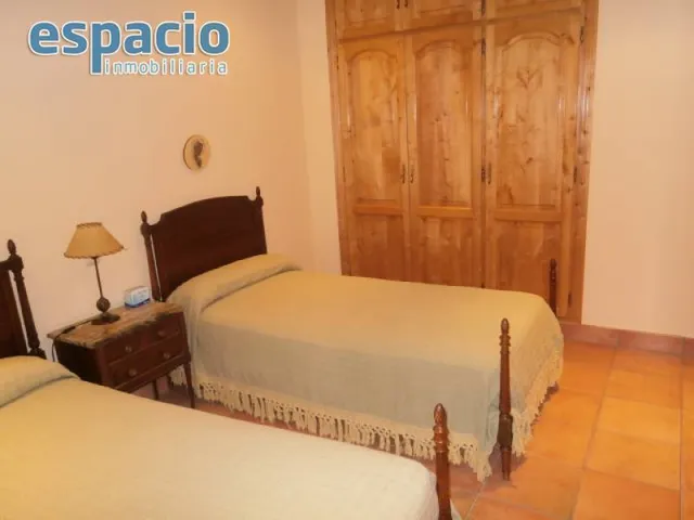 VENTA CHALET EN CARRACEDELO — 8