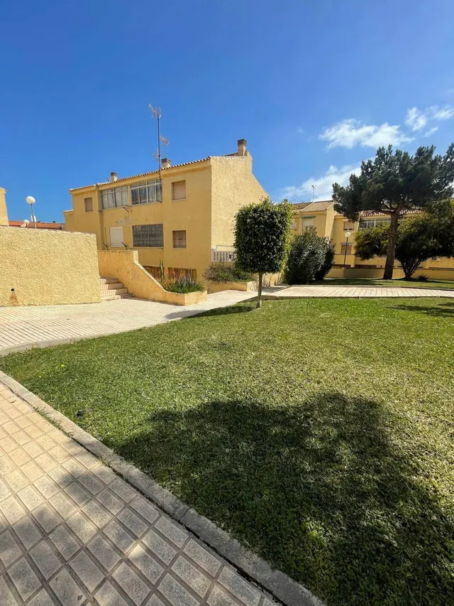 ¡VIVE A UN PASO DEL MAR MENOR EN LOS URRUTIAS! VIVIENDA CON  - foto 3